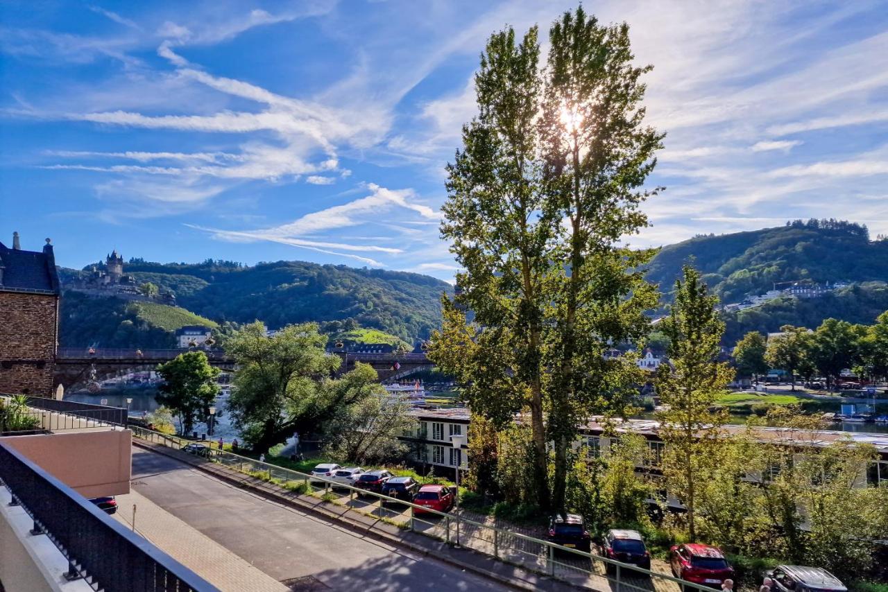 Vivamosel: Appartement Mit Mosel & Burgblick - Balkon - Parken - Aufzug - Fahrradraum Cochem Kültér fotó